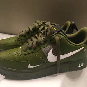 Nike Air Force 1s (07LB8 Utility Olive Green)